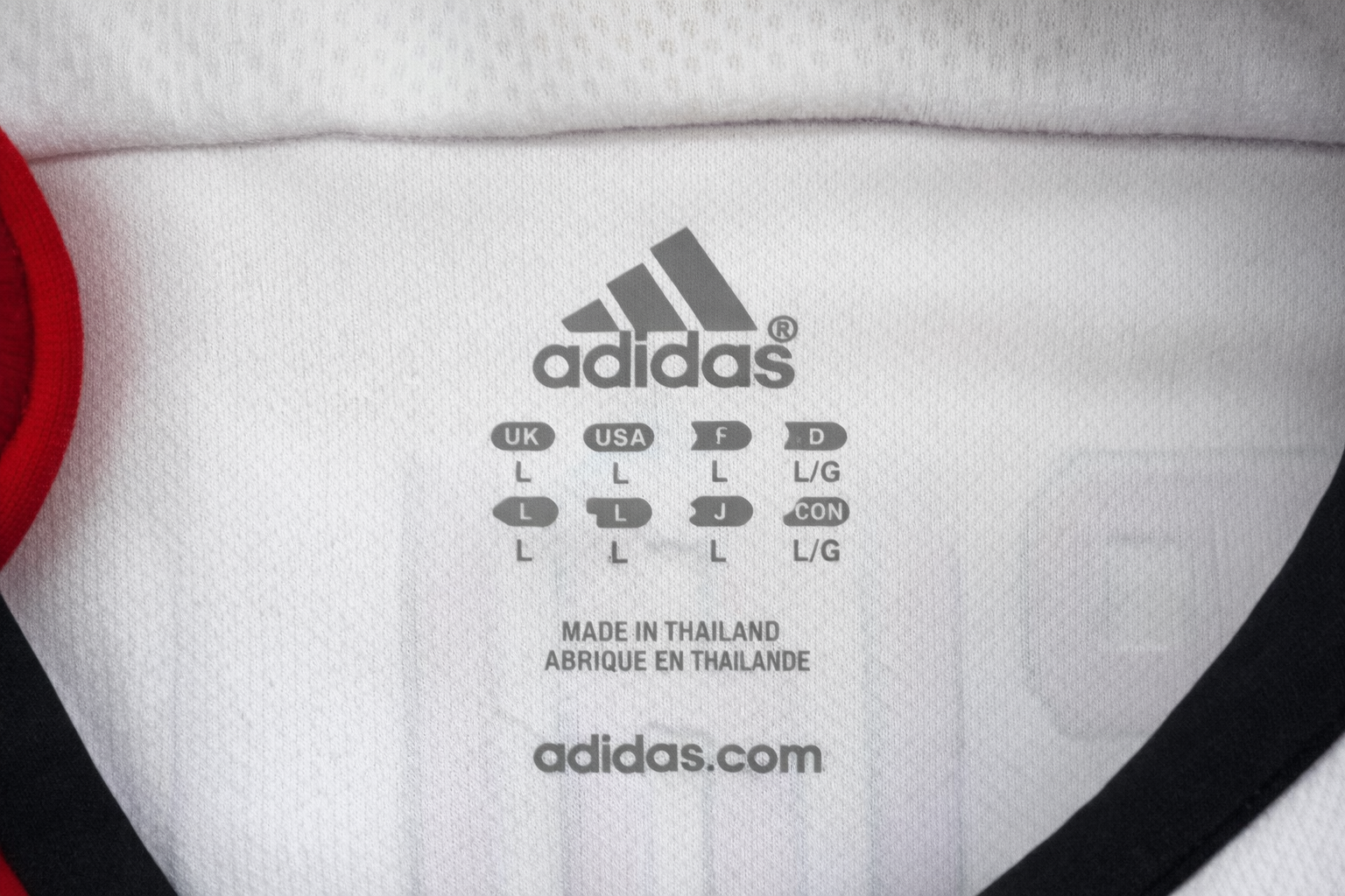 Andrea Pirlo Signed AC Milan Away Soccer Jersey #21 with Beckett Witness - Size Large