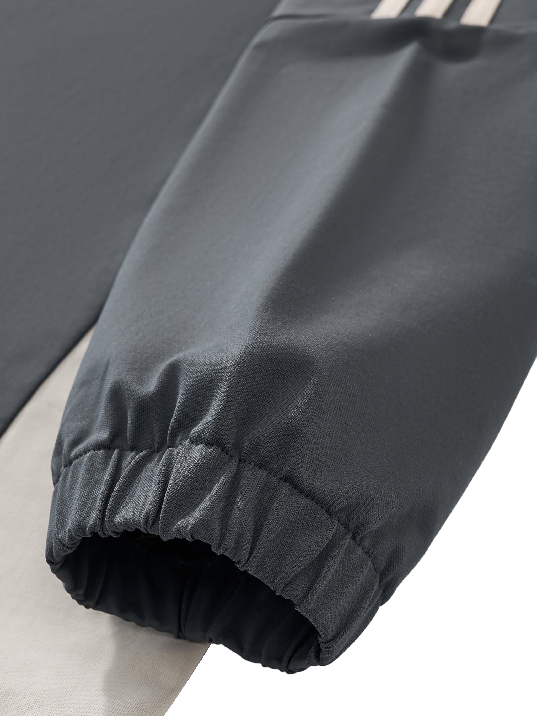 Graphic Footy Color-Block V-Neck Long-Sleeve T-Shirt